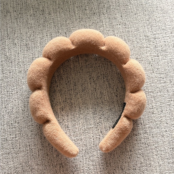 Bundle Hair Accessory - Picture 5 of 8